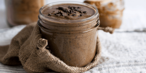Čokoládové smoothie s arašidovým maslom Čokoládové smoothie s arašidovým maslom
